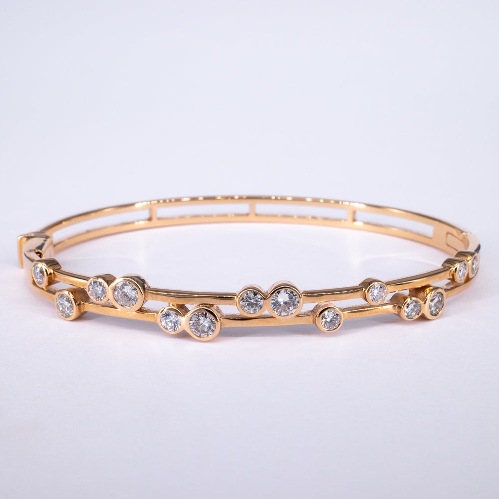 Seda Diamond Bangle