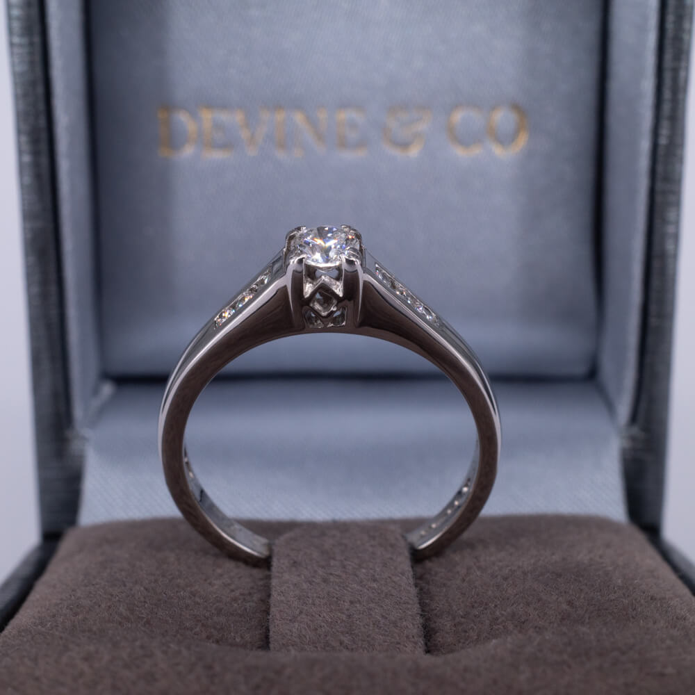 Veda Diamond Ring